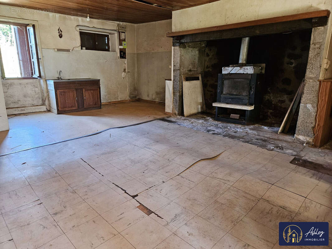 Maison 85 m² à Chirac-Bellevue  - photo 3