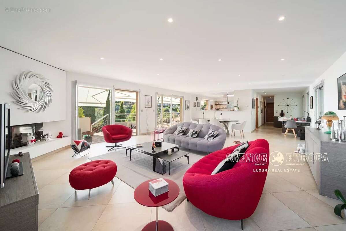Maison à MOUGINS