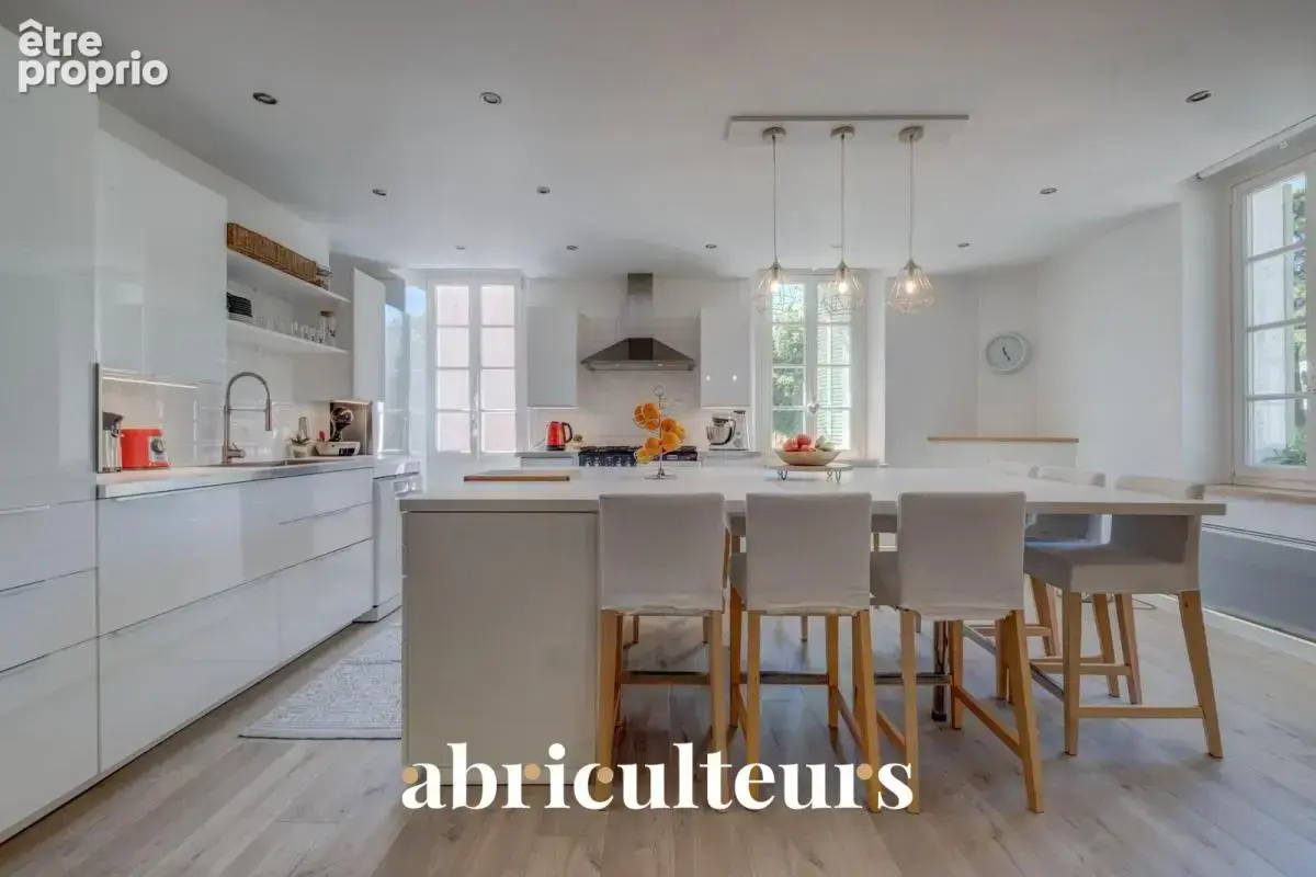 Spacieux appartement traversant de 103,72 m² en vente à Montauroux (83440) - photo 6