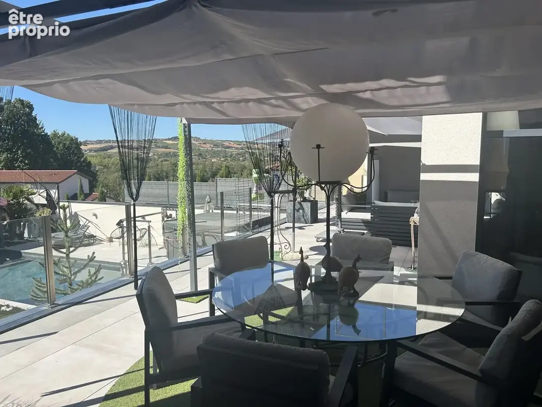 Maison 5 pièces 294 m² à vendre à Les Cheres (69380) - photo 2