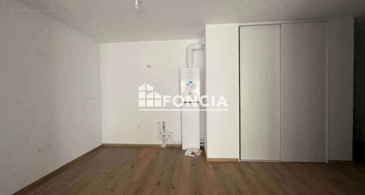 Appartement à MEYZIEU