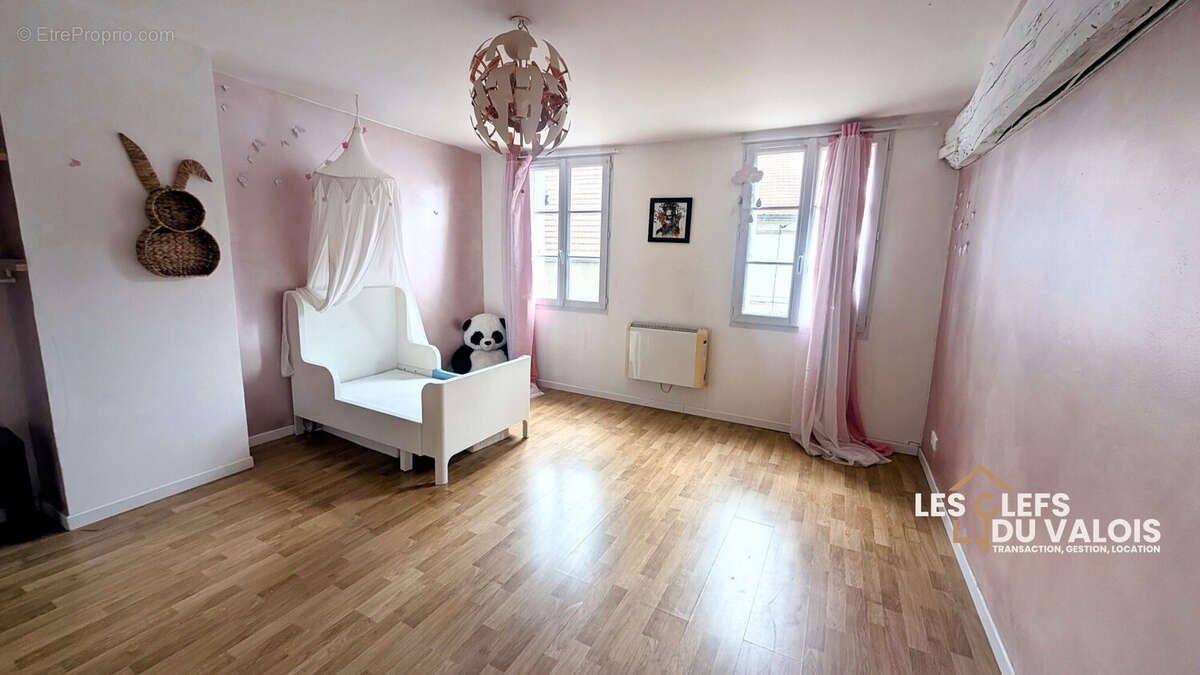 Maison à CREPY-EN-VALOIS