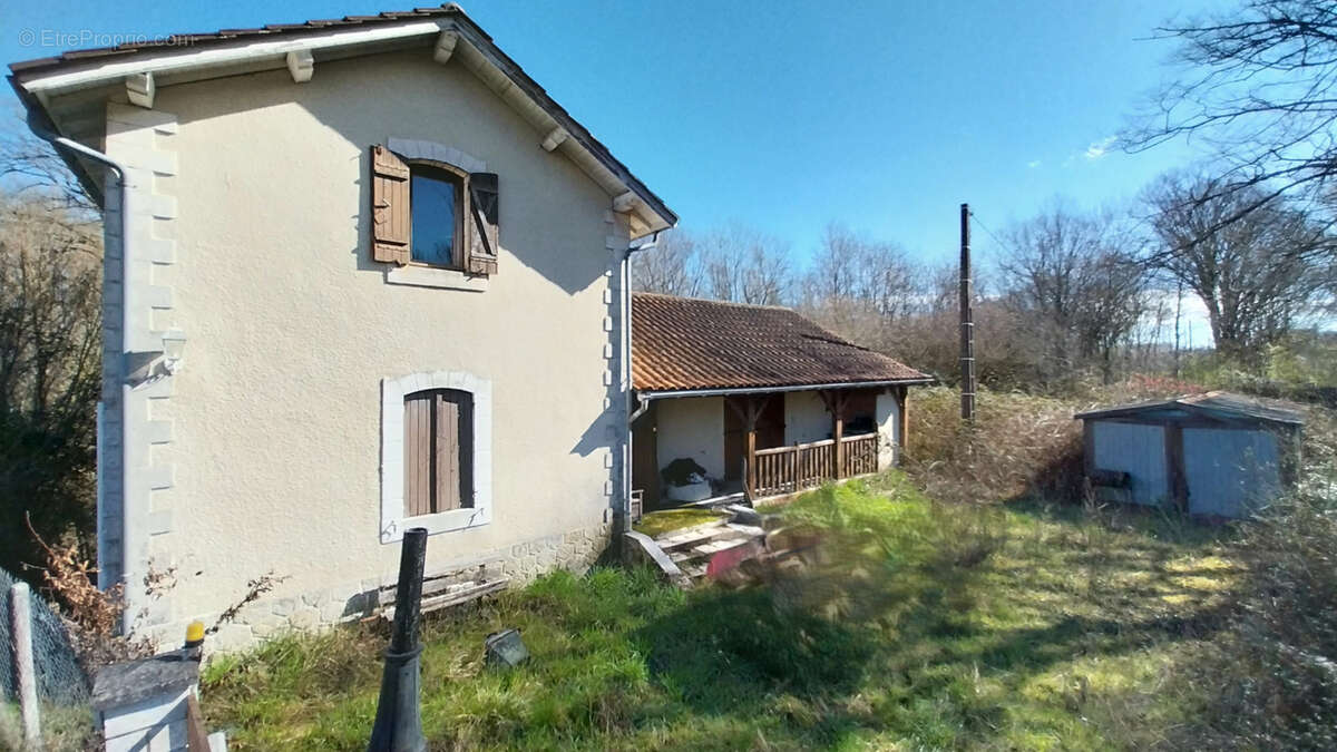 Maison de 2 chambres sur 95m2 sans voisin proche - photo 2