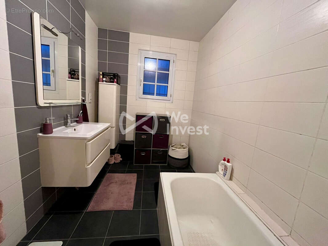 Maison à LA POMMERAIE-SUR-SEVRE