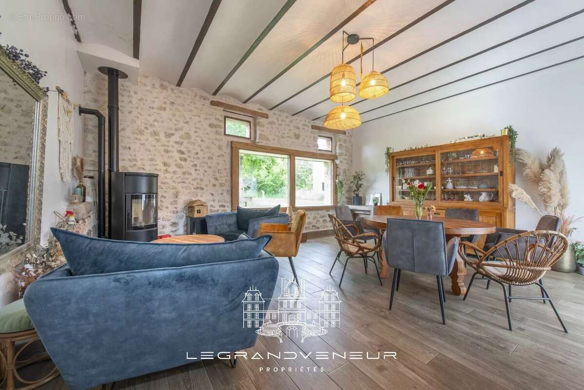 Maison à MALESHERBES