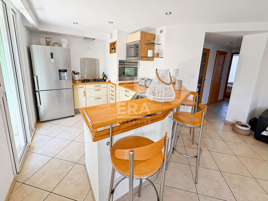 Appartement à CARRY-LE-ROUET