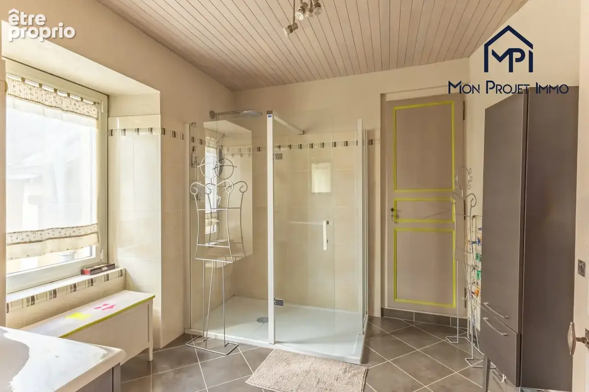 Maison 156 m² à Montsurs  - photo 8