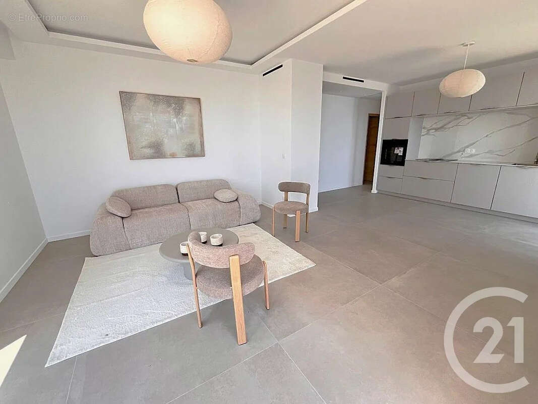 Appartement à ROQUEBRUNE-CAP-MARTIN