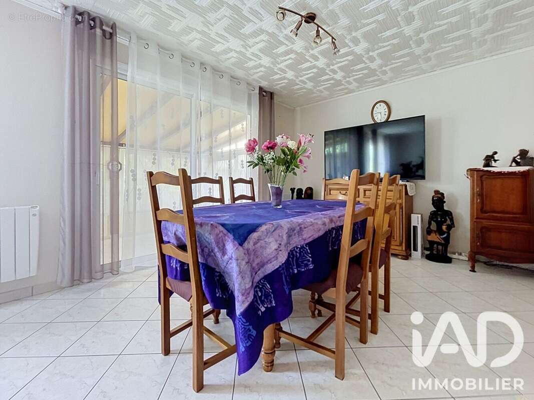 Maison 100 m² à Sergines  - photo 5