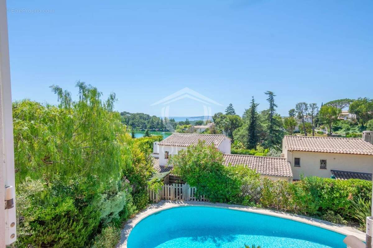 Maison à VILLENEUVE-LOUBET