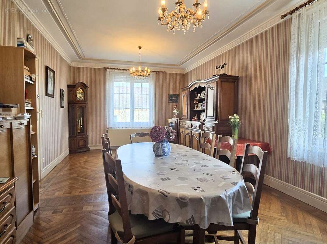 Séjour - Maison à FORMERIE