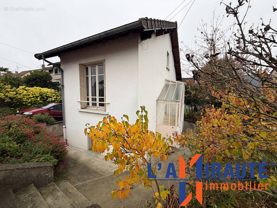 Maison à SARTROUVILLE