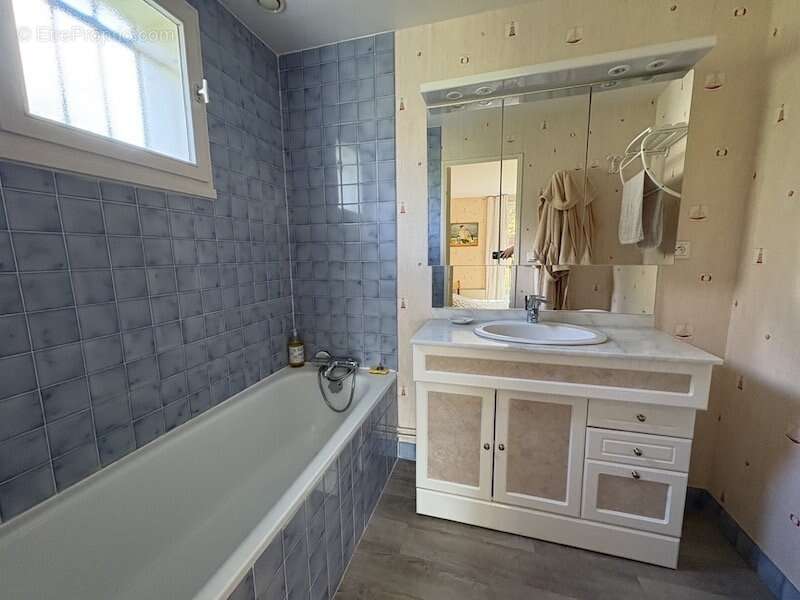 Maison à CHATEAUFORT