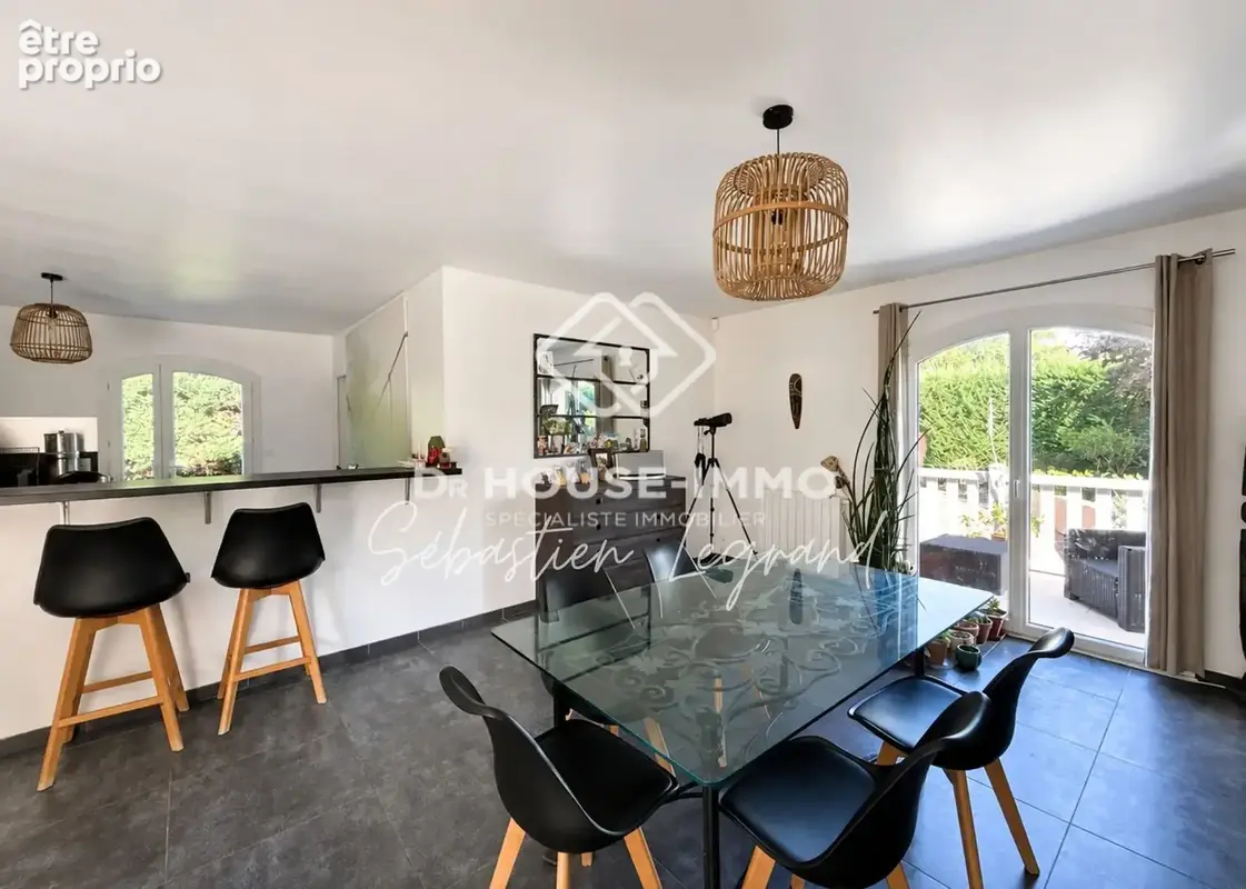 Maison 141 m² à Saint-Aubin-De-Medoc  - photo 6