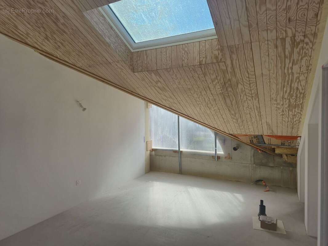 Appartement à BARAQUEVILLE