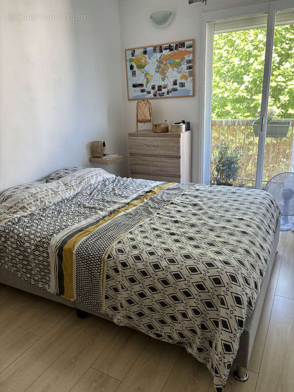 Appartement à PARIS-20E