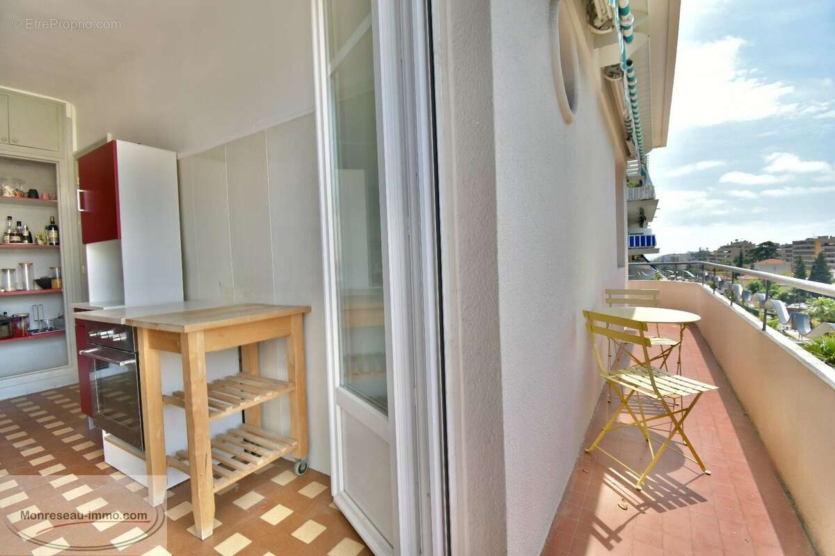Appartement à LE CANNET