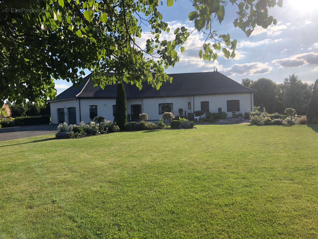 Maison à FONTAINE-NOTRE-DAME
