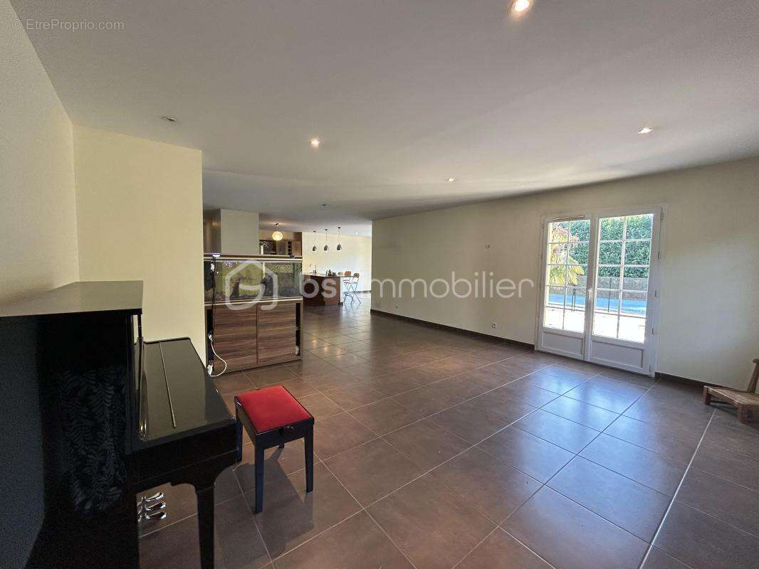 Villa familiale 9 pièces – 230 m² – La Verpillière - photo 7