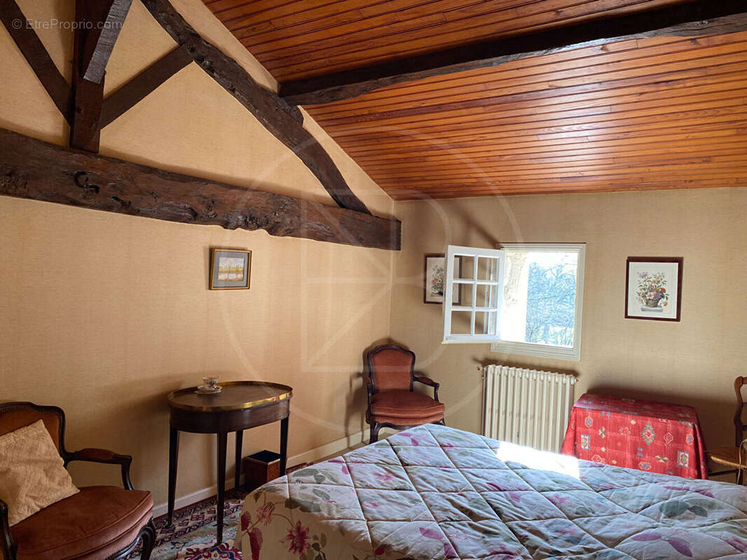 Maison à GENSAC