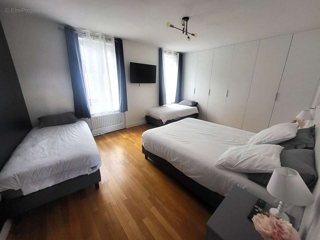 Maison à COUILLY-PONT-AUX-DAMES