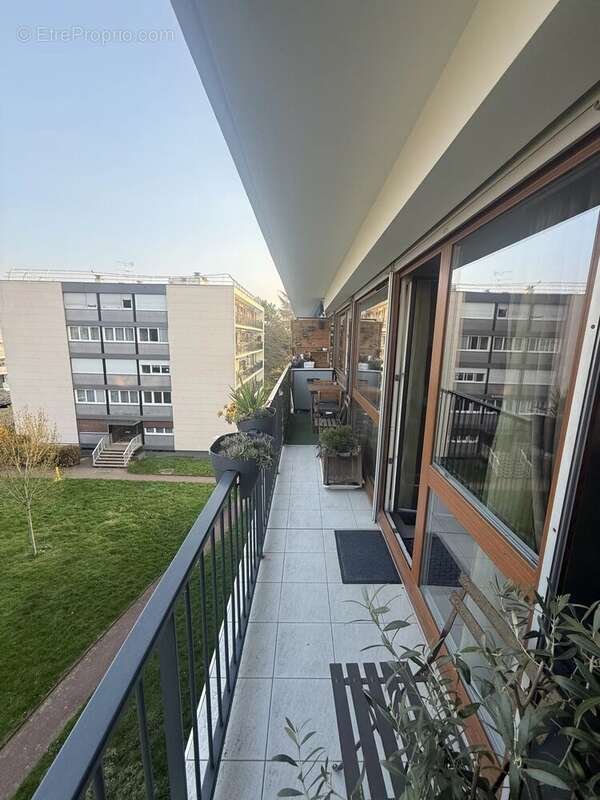 Appartement à VELIZY-VILLACOUBLAY