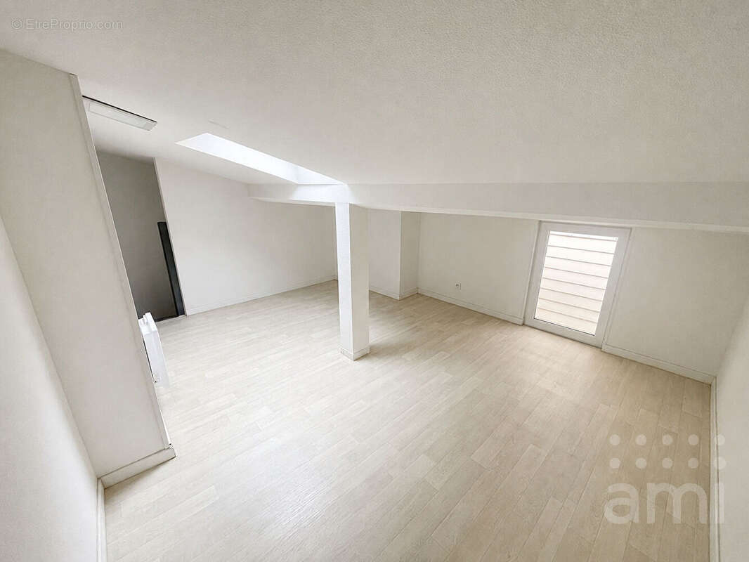 Bordeaux centre - appartement T2 Bis vendu libre - photo 4