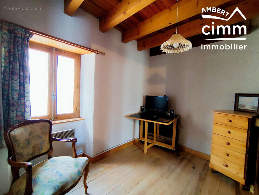 Maison à LA CHAPELLE-AGNON