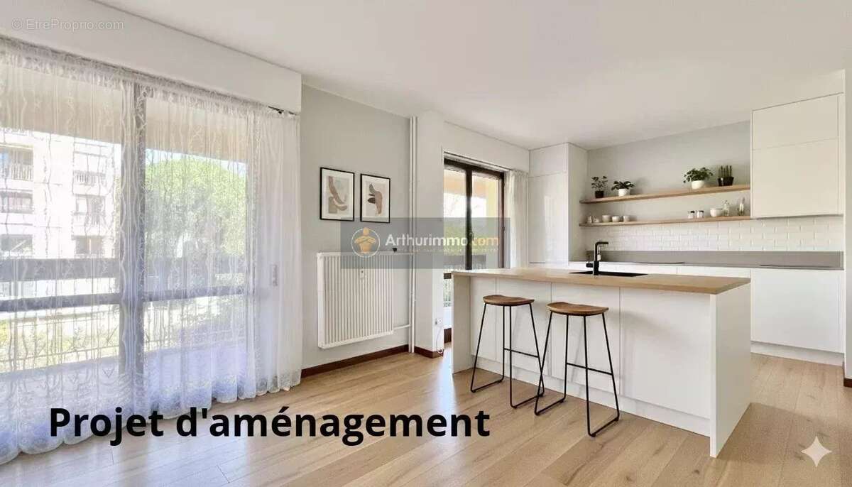 Appartement à FREJUS