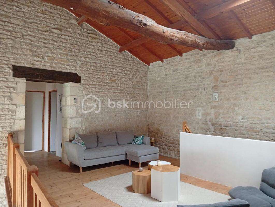  Charentaise de charme avec piscine et prestations haut de gamme – 217 m²  - photo 6