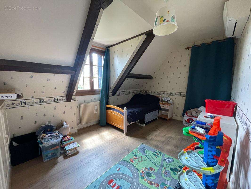 Maison à NOGENT-SUR-VERNISSON