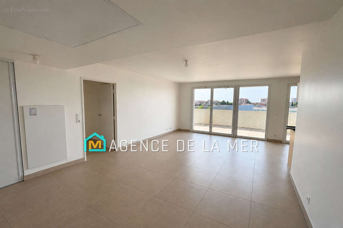 Appartement à MANDELIEU-LA-NAPOULE