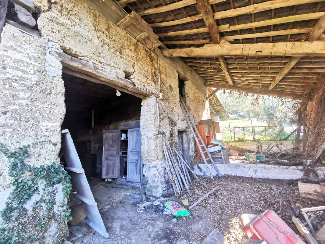 Appartement à SAINT-CHEF