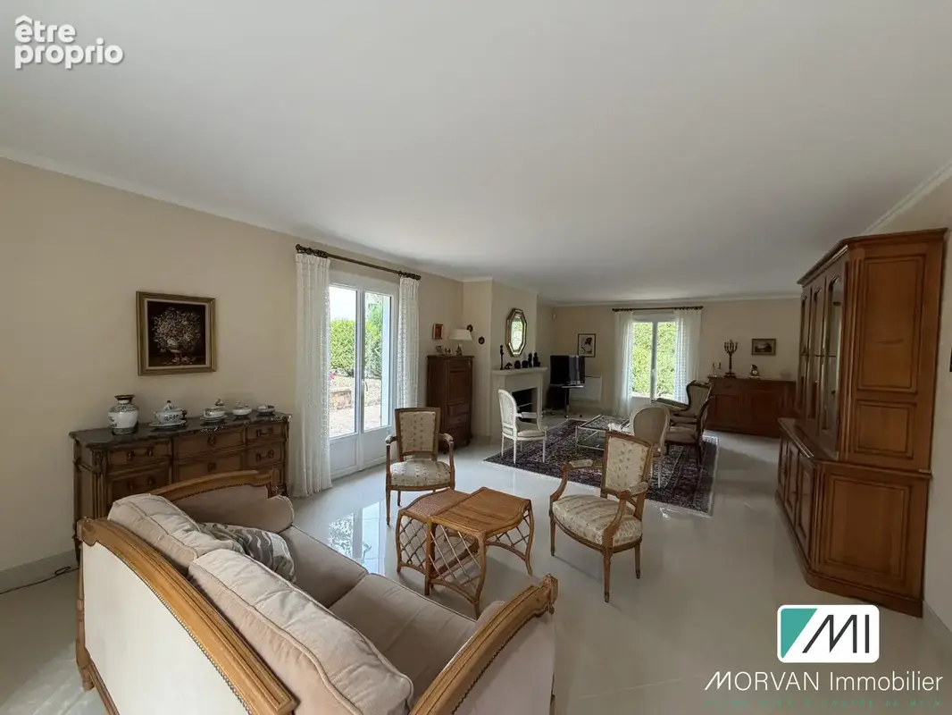Maison 200 m² à Les Essarts-Le-Roi  - photo 4