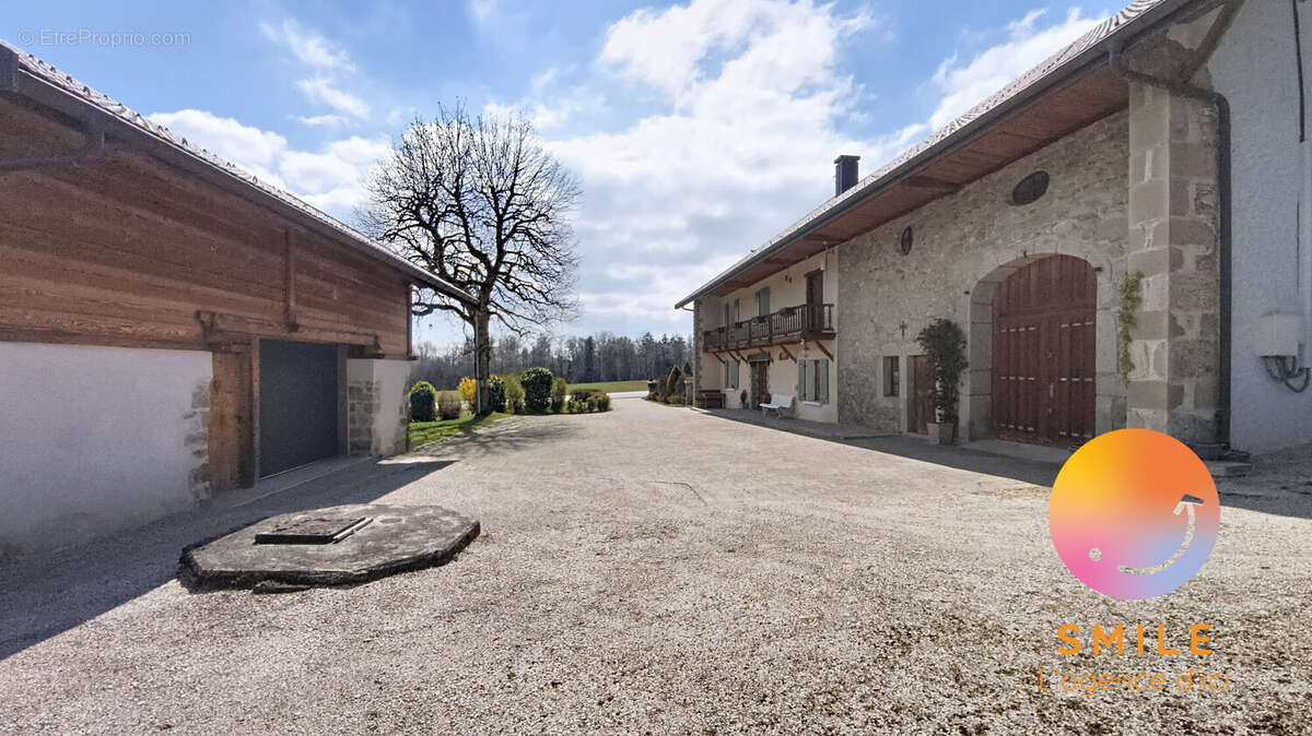 Maison à ETAUX