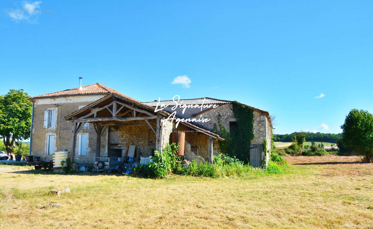 Maison à SAINTE-COLOMBE-EN-BRUILHOIS