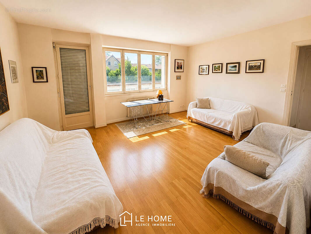 Appartement à TASSIN-LA-DEMI-LUNE