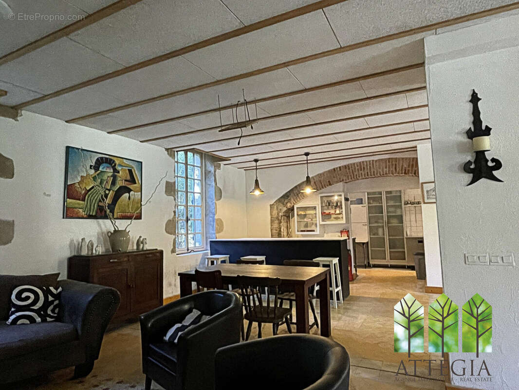 Maison à MOUTIER-MALCARD