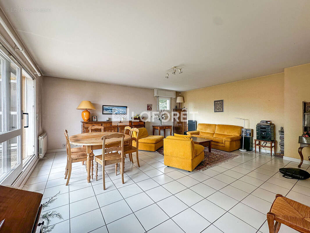 Appartement à SAINT-ISMIER