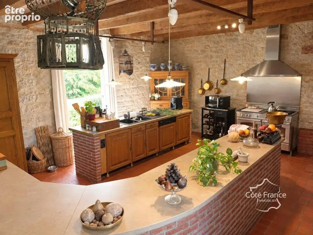 Belle maison en pierre rénovée avec piscine chauffée et char - photo 10