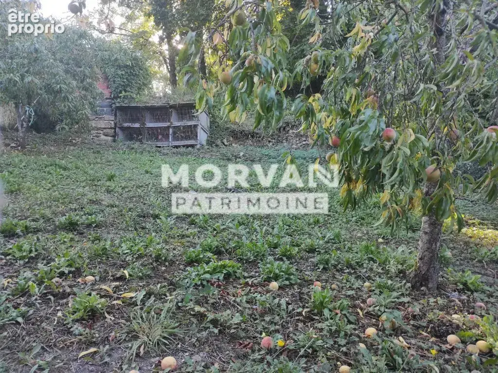 Maison de village et son jardin au pied du vieux château – Moulins-Engilbert - photo 15