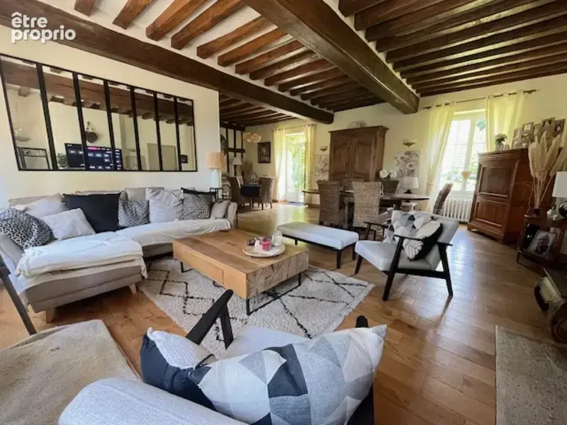 Maison de Charme 7 pièces de 220 m2 - photo 3