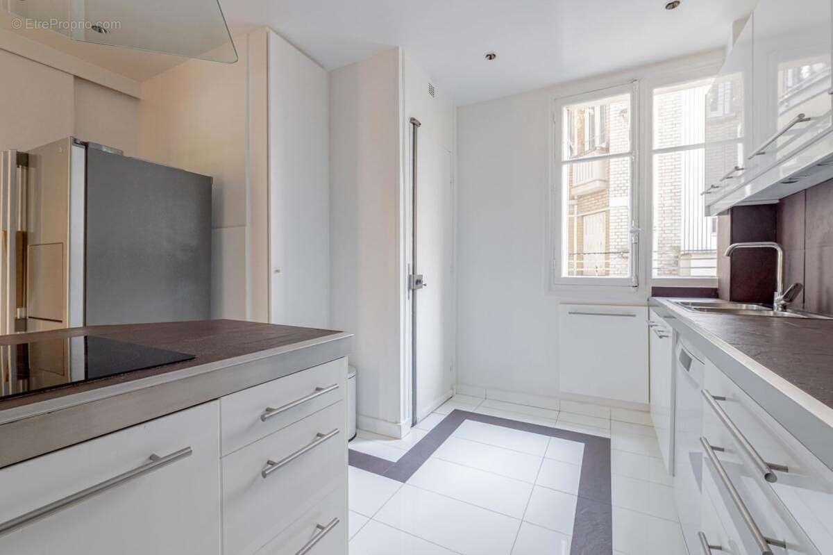 Appartement à PARIS-4E