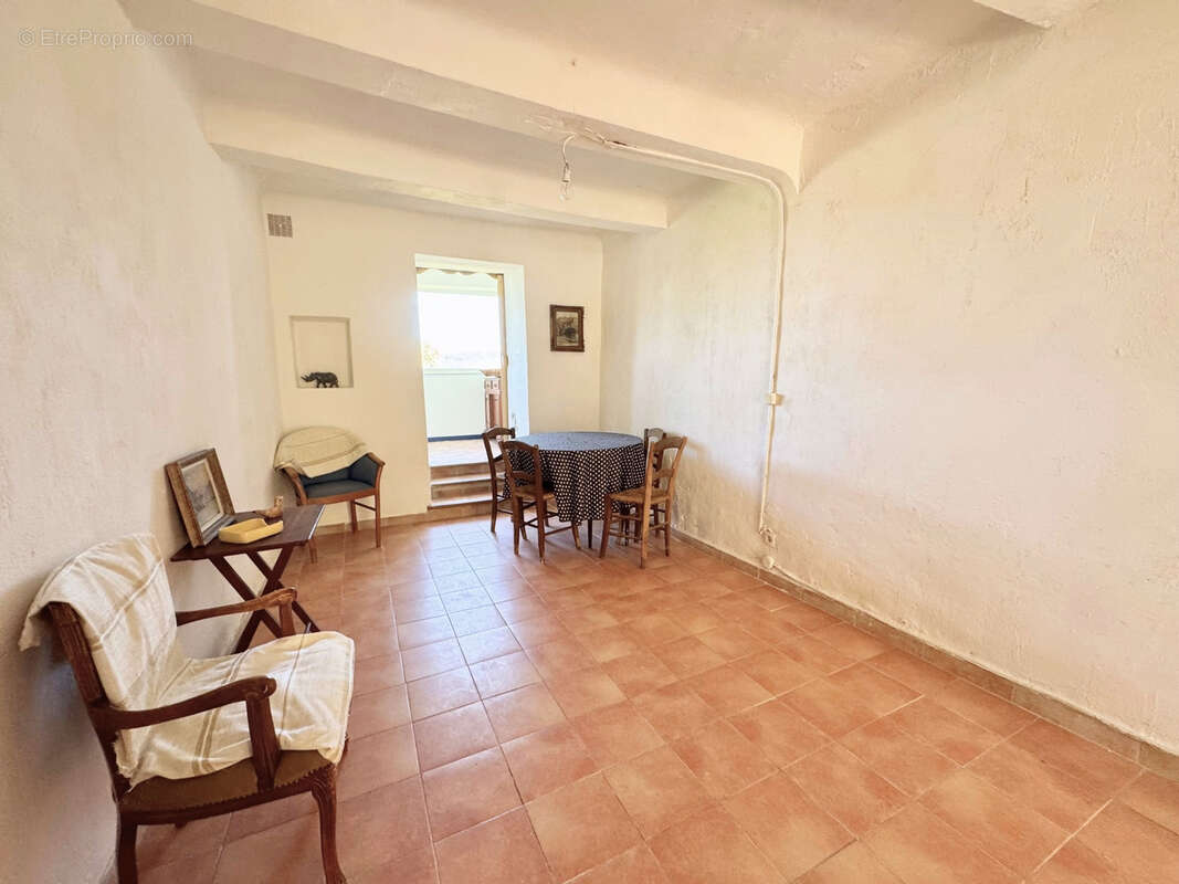 Maison à SIX-FOURS-LES-PLAGES