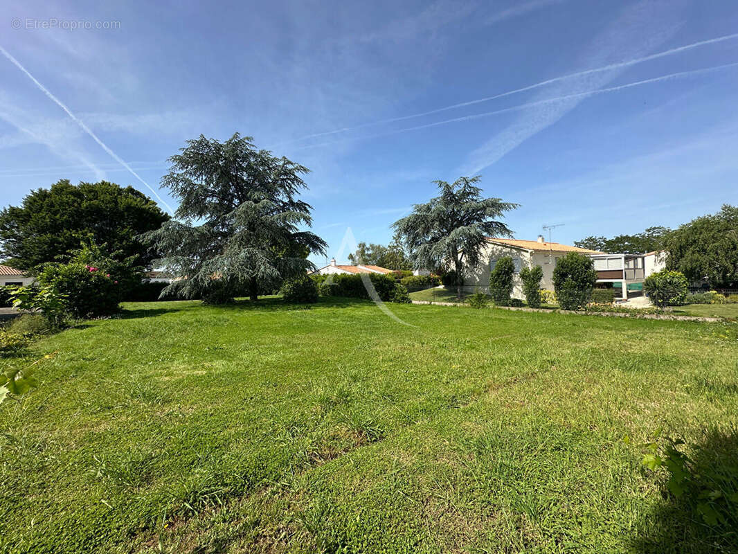 Terrain constructible à vendre à AIZENAY - photo 4