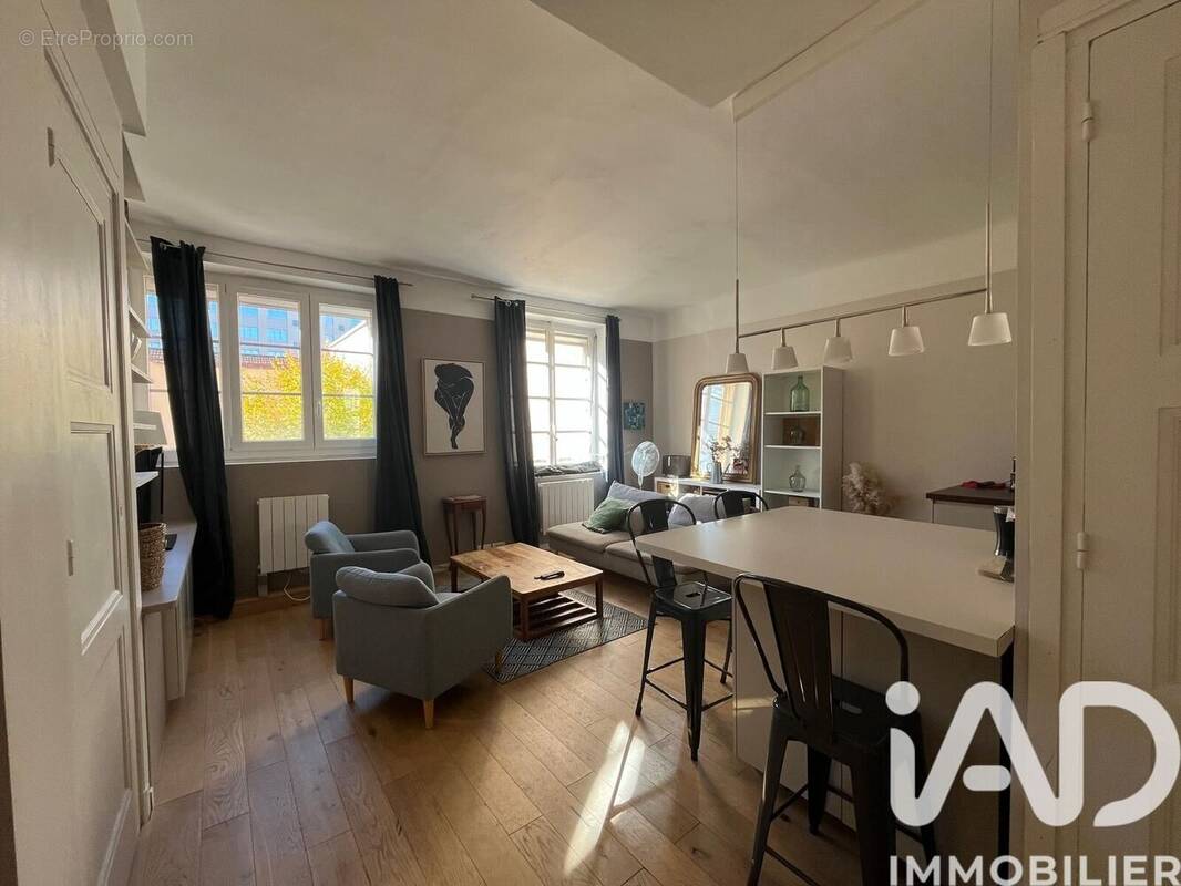 Photo 1 - Appartement à LYON-6E