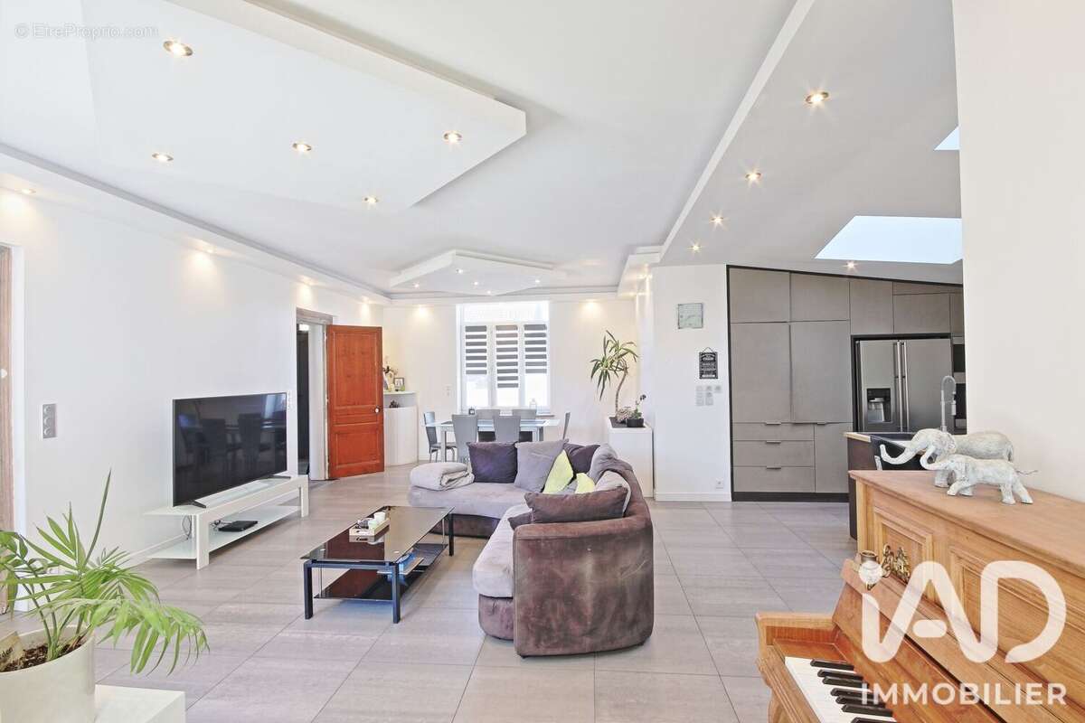 Maison 292 m² à Roclincourt  - photo 3