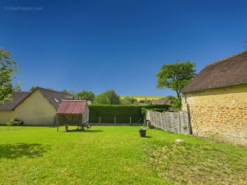 (61380 Sainte CERONNE) maison  4 chambres avec salle d'eau, terrain 1.404 m² - photo 3