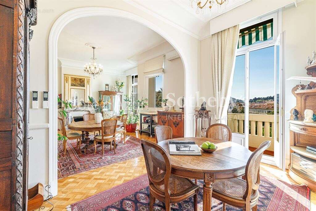 Appartement bourgeois dernier étage avec 5 chambres Nice Carabacel - photo 9