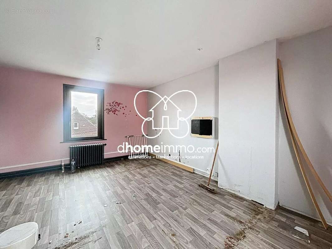 Maison à RAIMBEAUCOURT